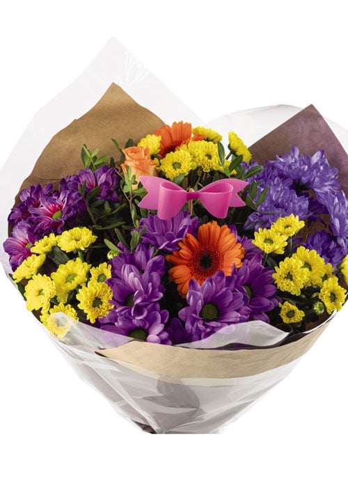 Blooming lovely! Aldi selling flower bouquets in aid of Irish Cancer Society Extra.ie