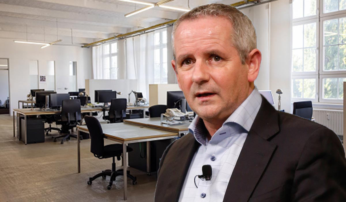 HSE join calls to return to work from home as NPHET 'strongly