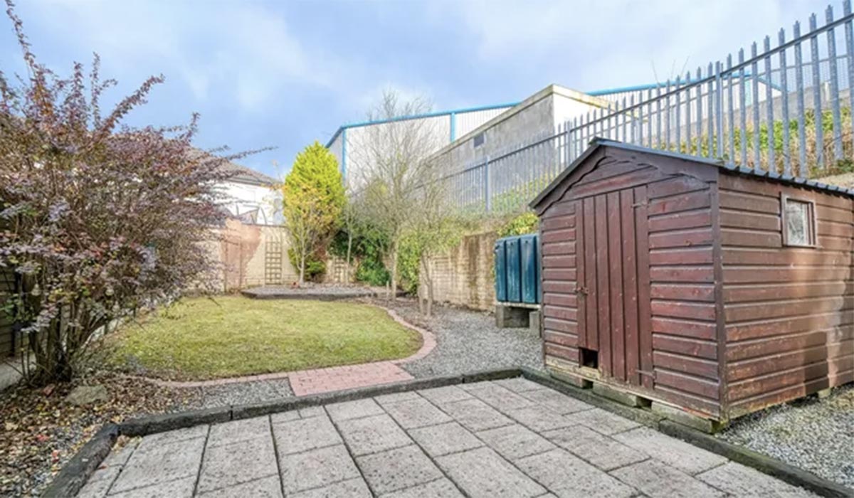 Affordable threebedroom family home comes to market fully furnished Extra.ie