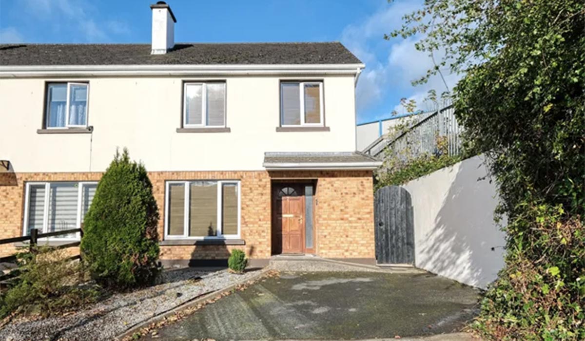 Affordable threebedroom family home comes to market fully furnished Extra.ie