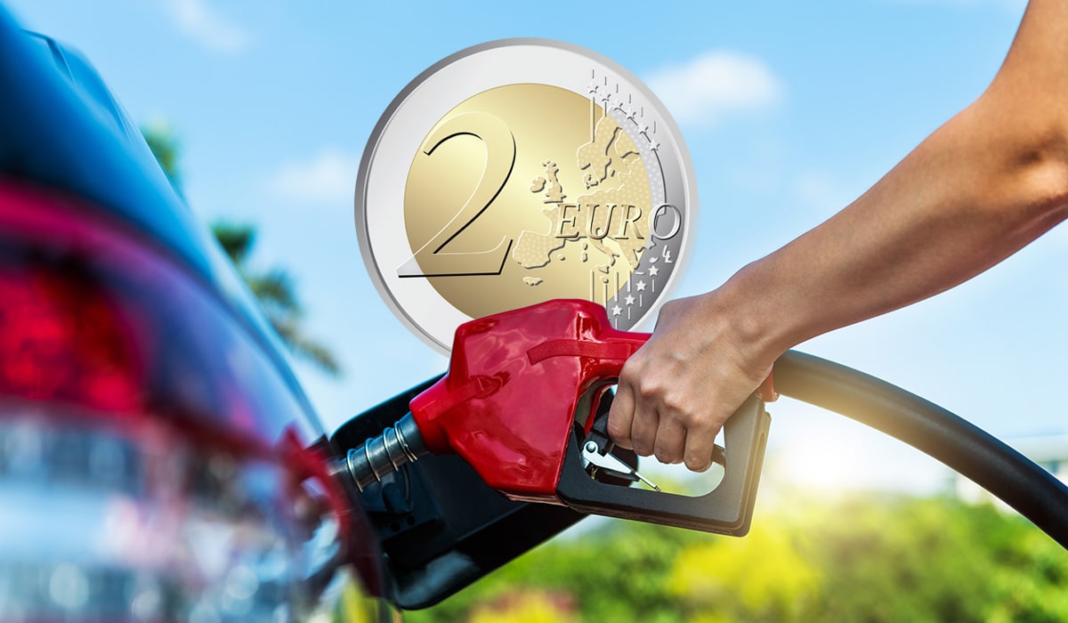 Petrol in Dublin station hits record high of €2 per litre Extra.ie