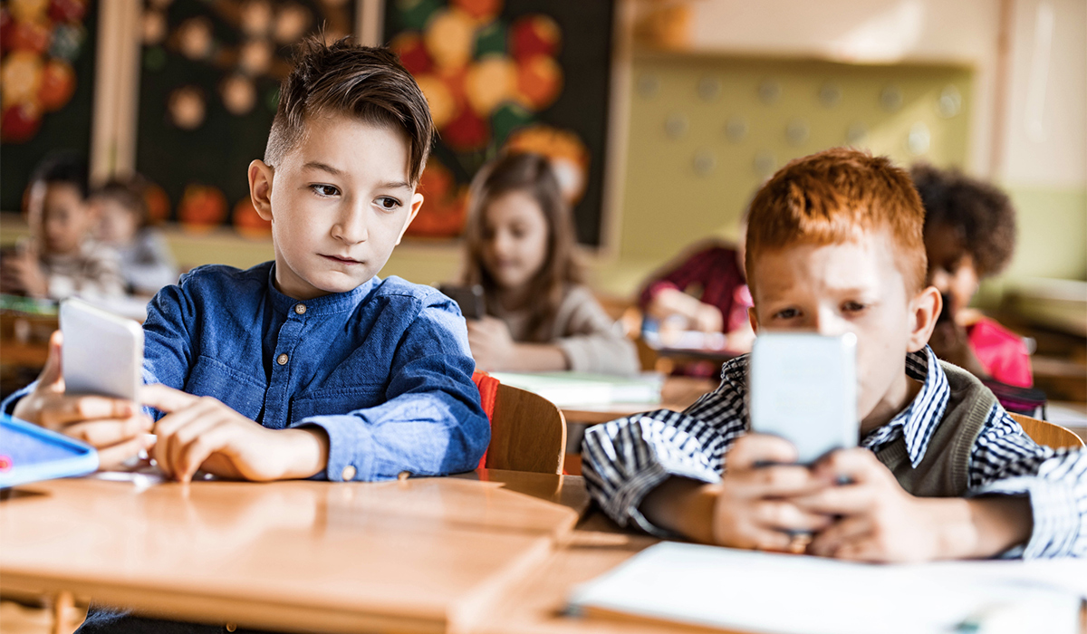 'OptIn' Ban On Phones In Primary Schools On The Way