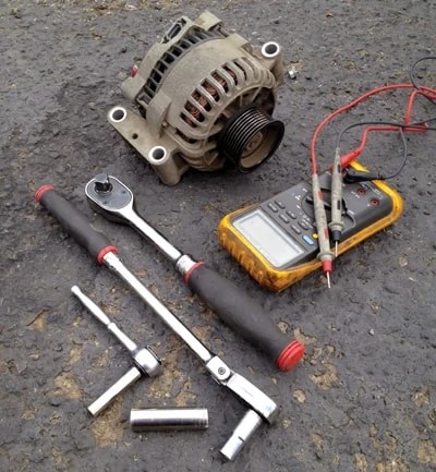 Diagnosing and Replacing an Alternator - Extreme How To
