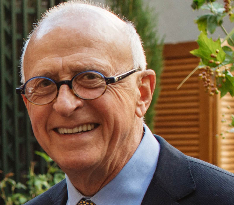 Dr. John Elder Sydney Eye Clinic