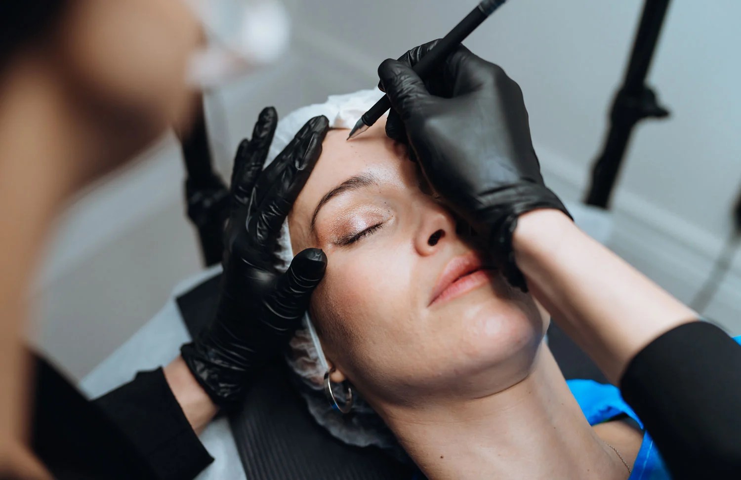 Permanent Makeup Artist Salary Uk Saubhaya Makeup