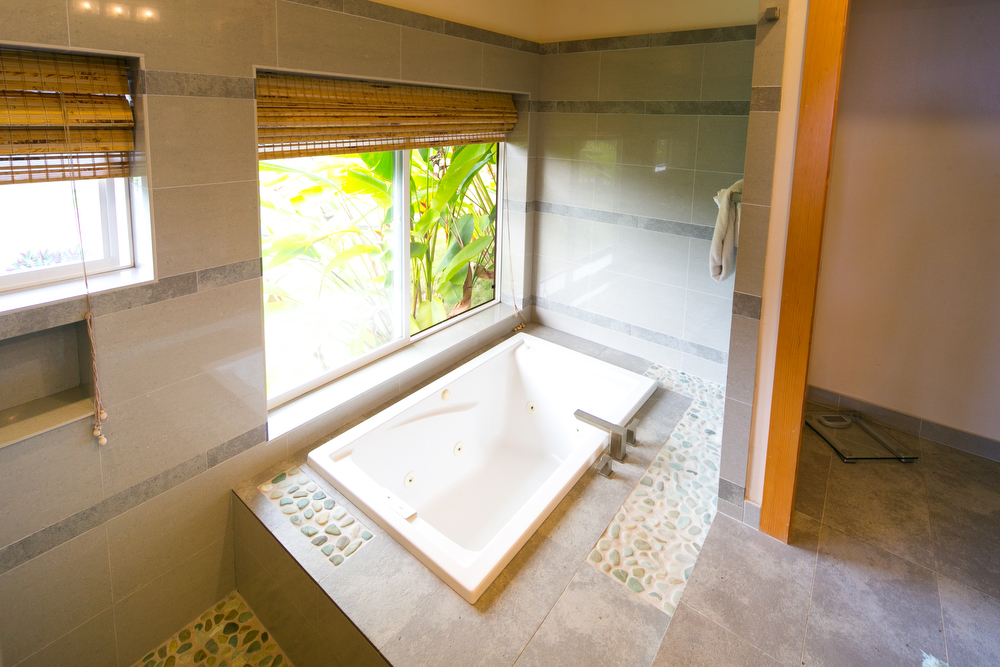 Homes Over Kona Vacation Rental Photo Shoot Eye Expression, Kona, HI