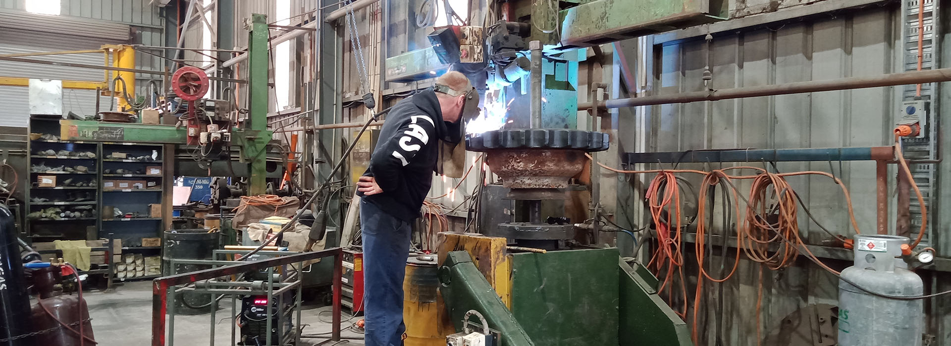 Home Eyre & Smith Rebuild Welding and Tracks