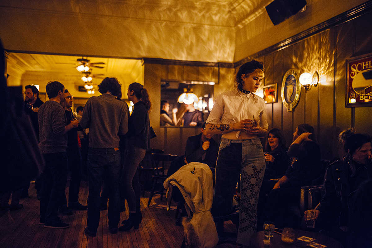 EZ INN Drinks. Hugs. High Fives.