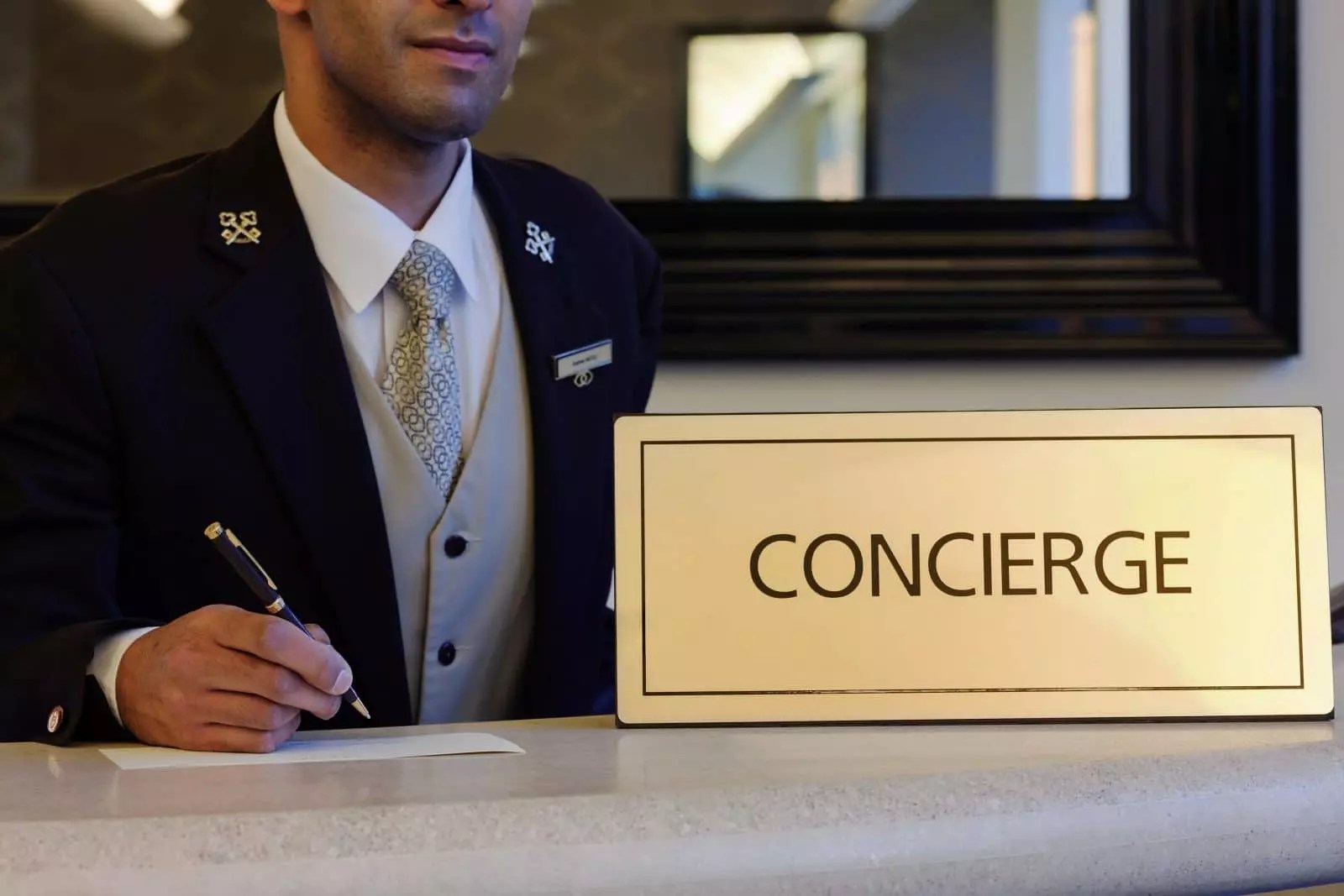 Concierge là gì? Đại diện hình ảnh khách sạn trong mắt khách hàng