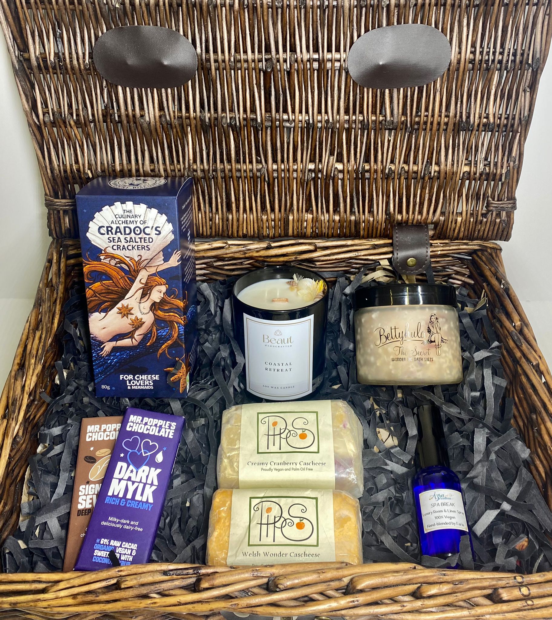 Vegan Cheese & Crackers Hamper EZ Hampers