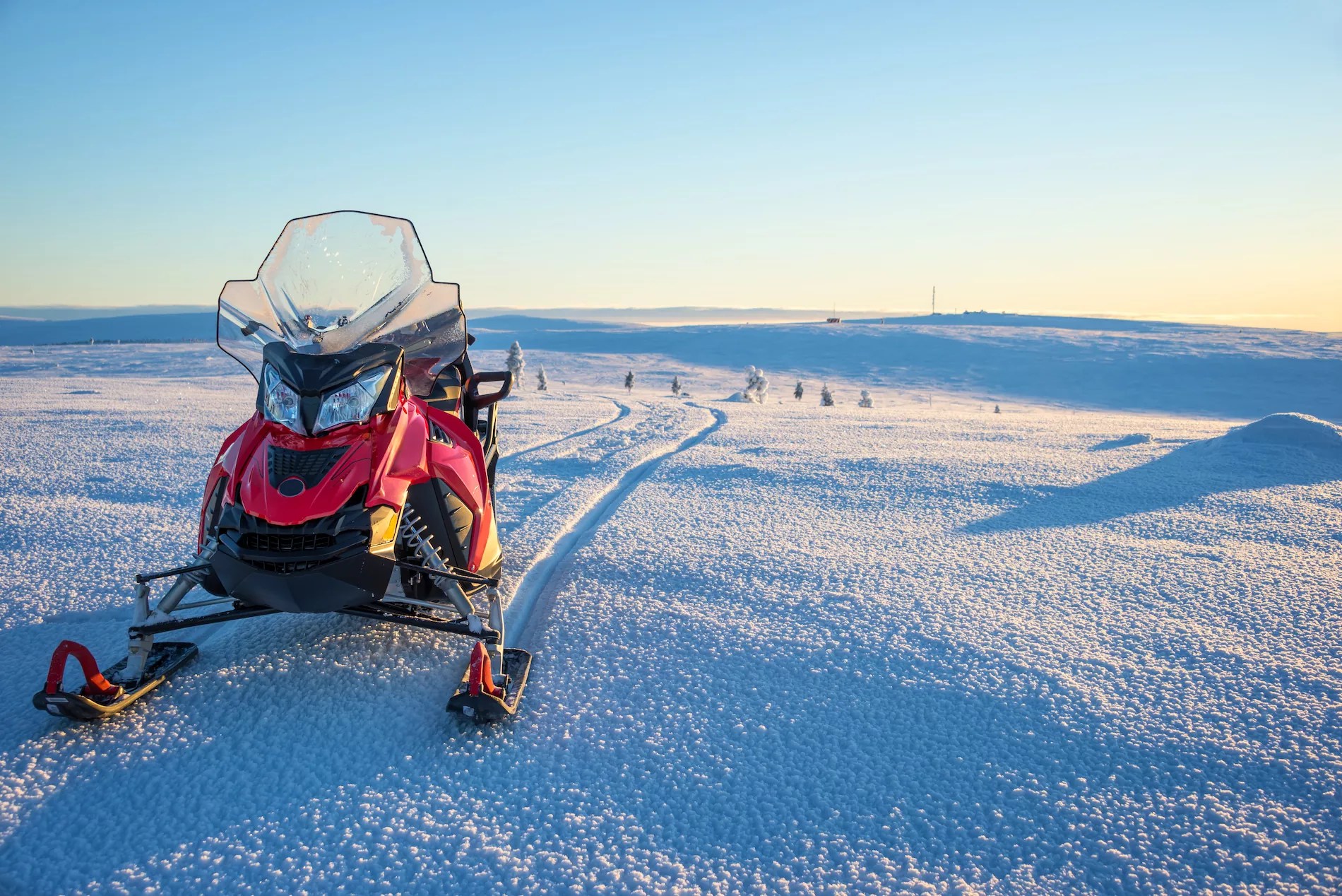 The Top 7 Best Places for Snowmobiling EZPOUR