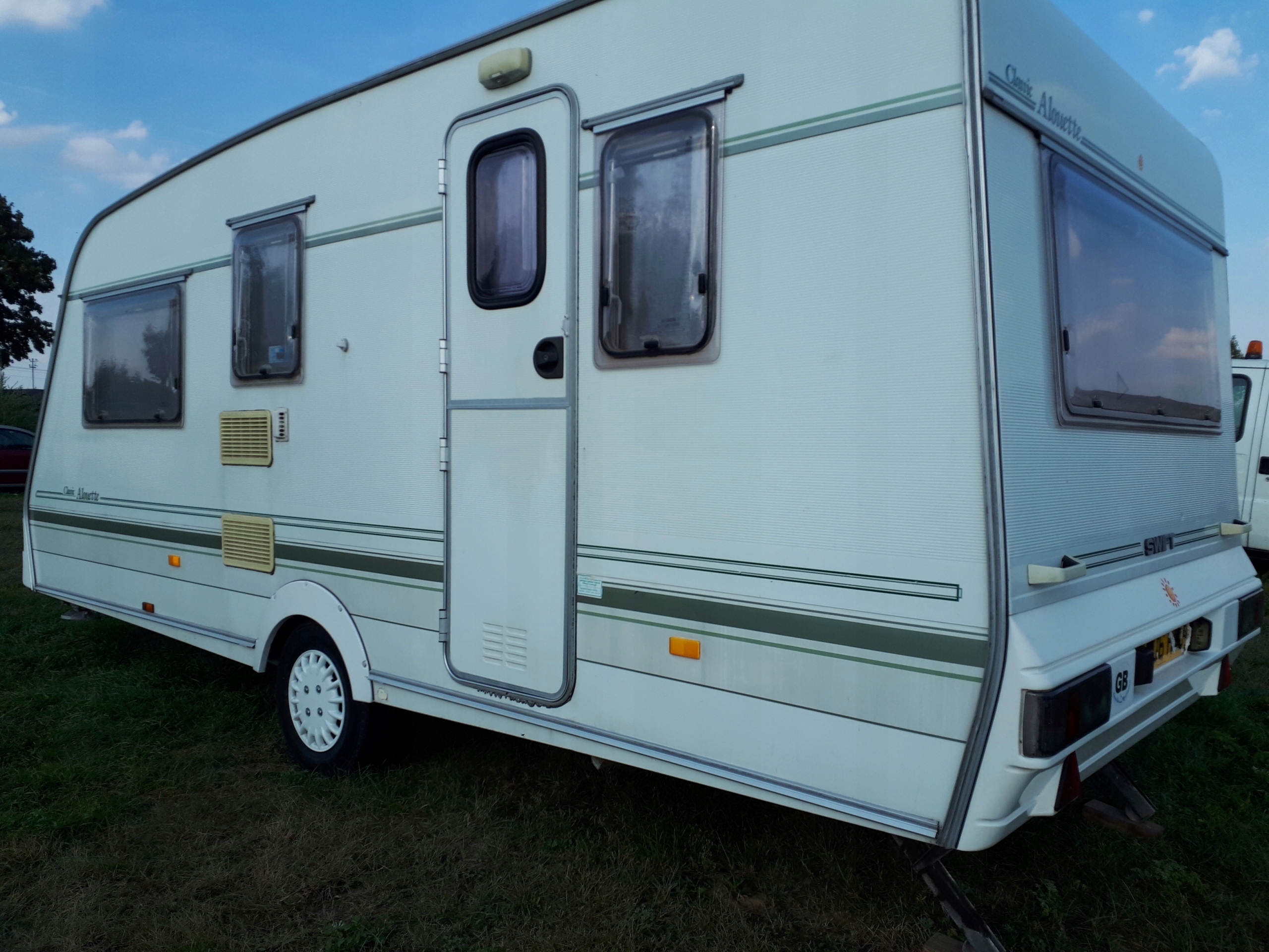 Przyczepa kempingowa Swift Classic Alouette 7587091108 oficjalne