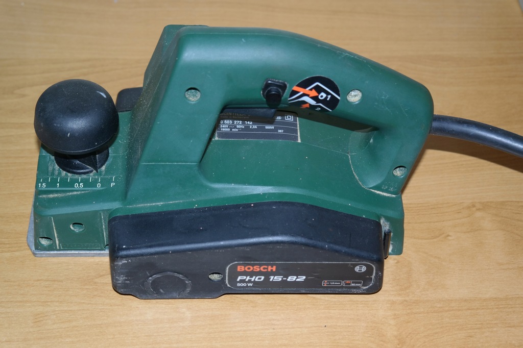 Elektryczny strug hebel BOSCH PHO 1582 500W 7721090992