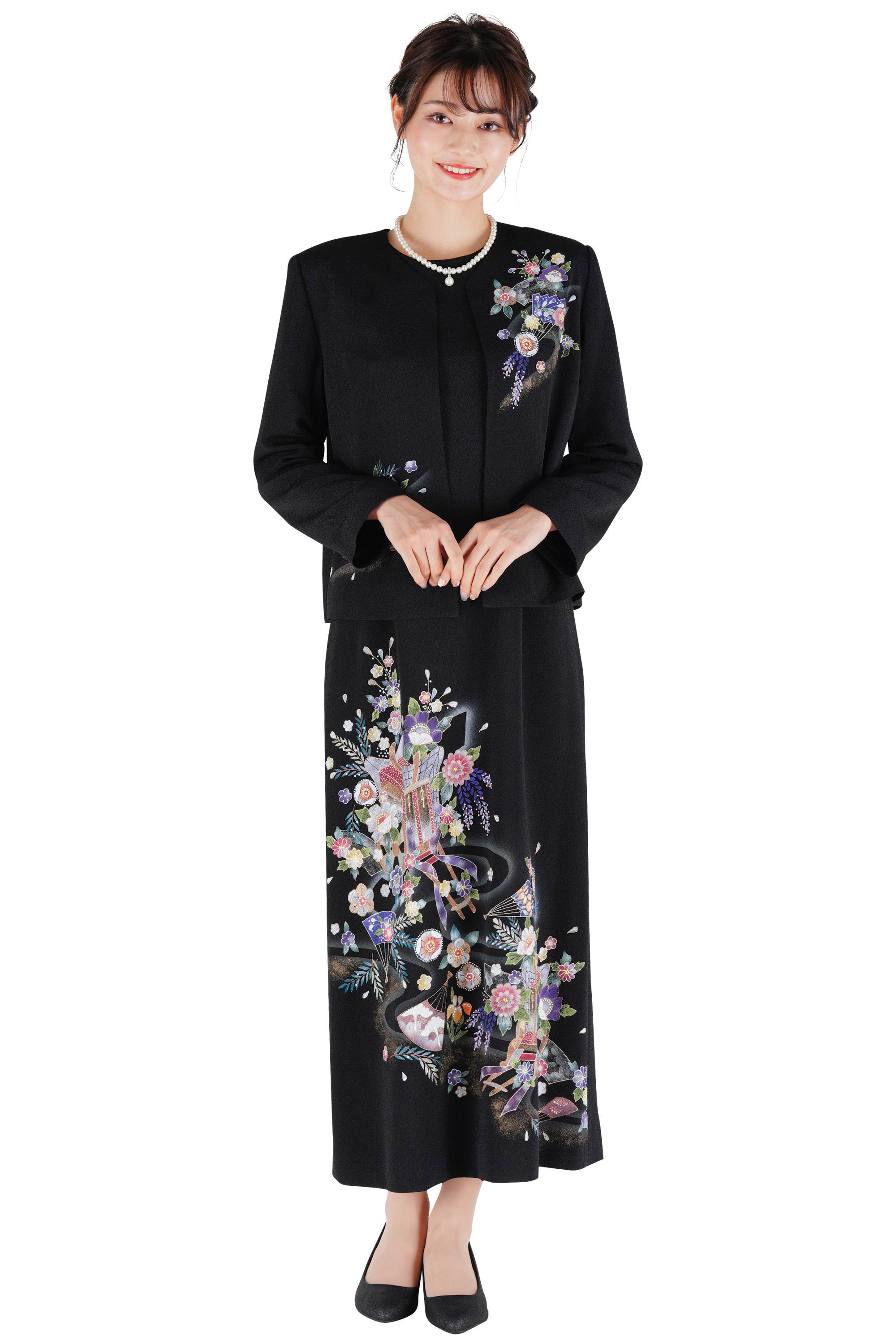 結婚式母両家の服装は合わせるべき？黒留袖とドレスの違いを理解する