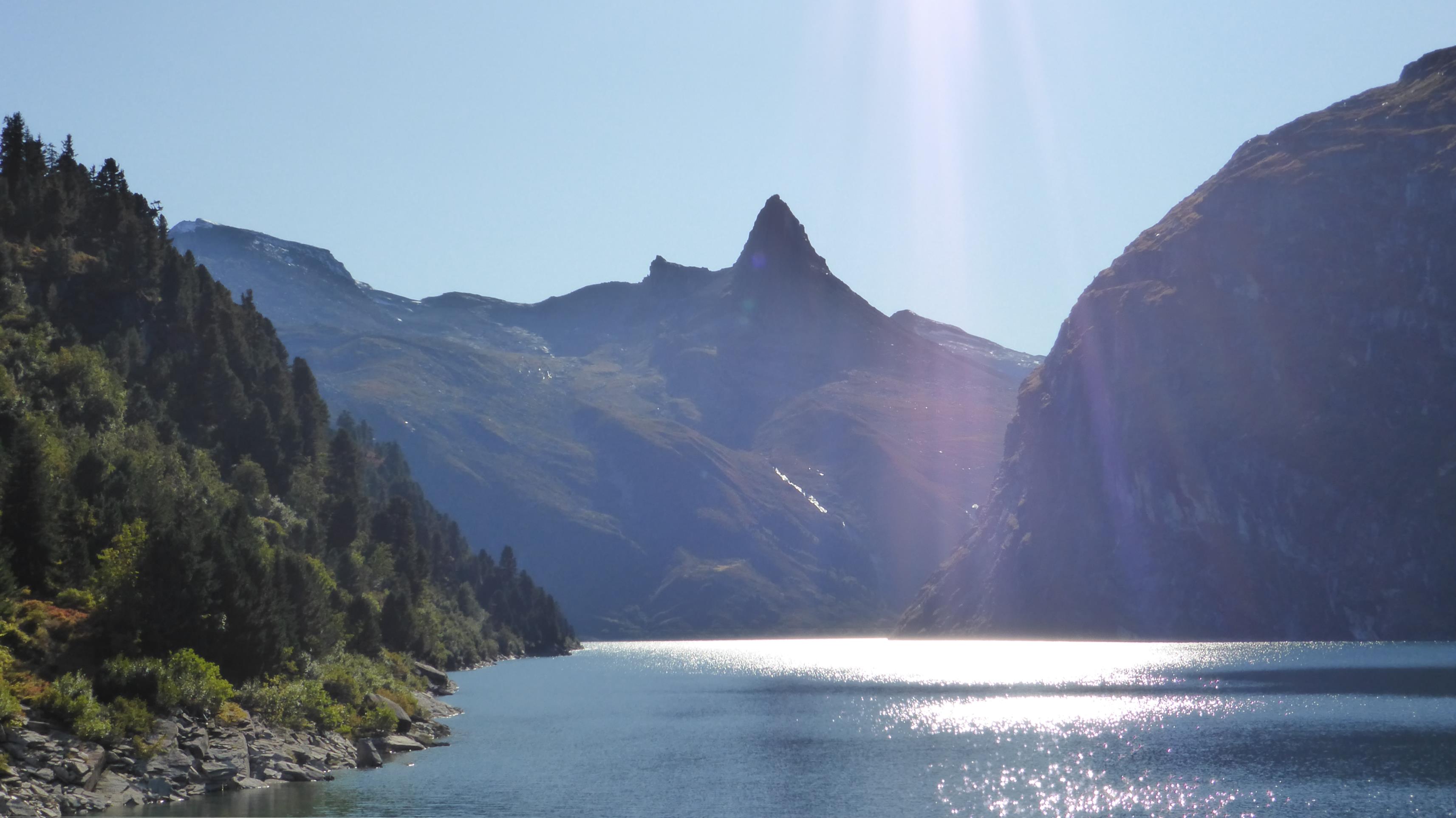 Afternoon view from the hydropower dam to Zervreilahorn....