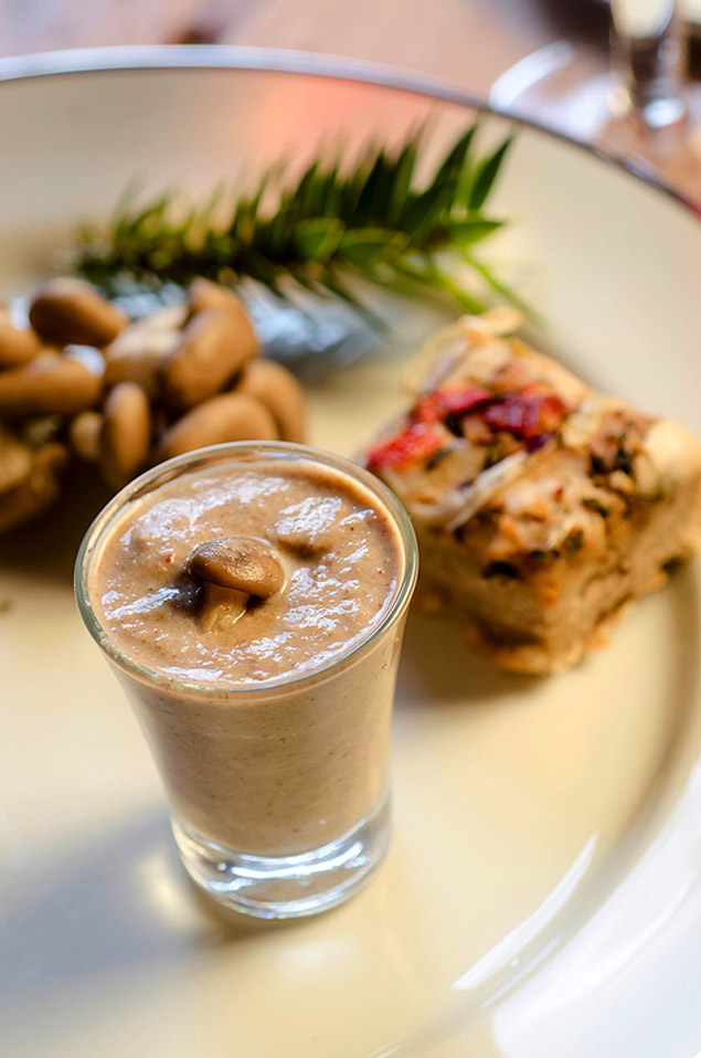 Creme de pinhão com cogumelos Receitas Comida Folha de S.Paulo