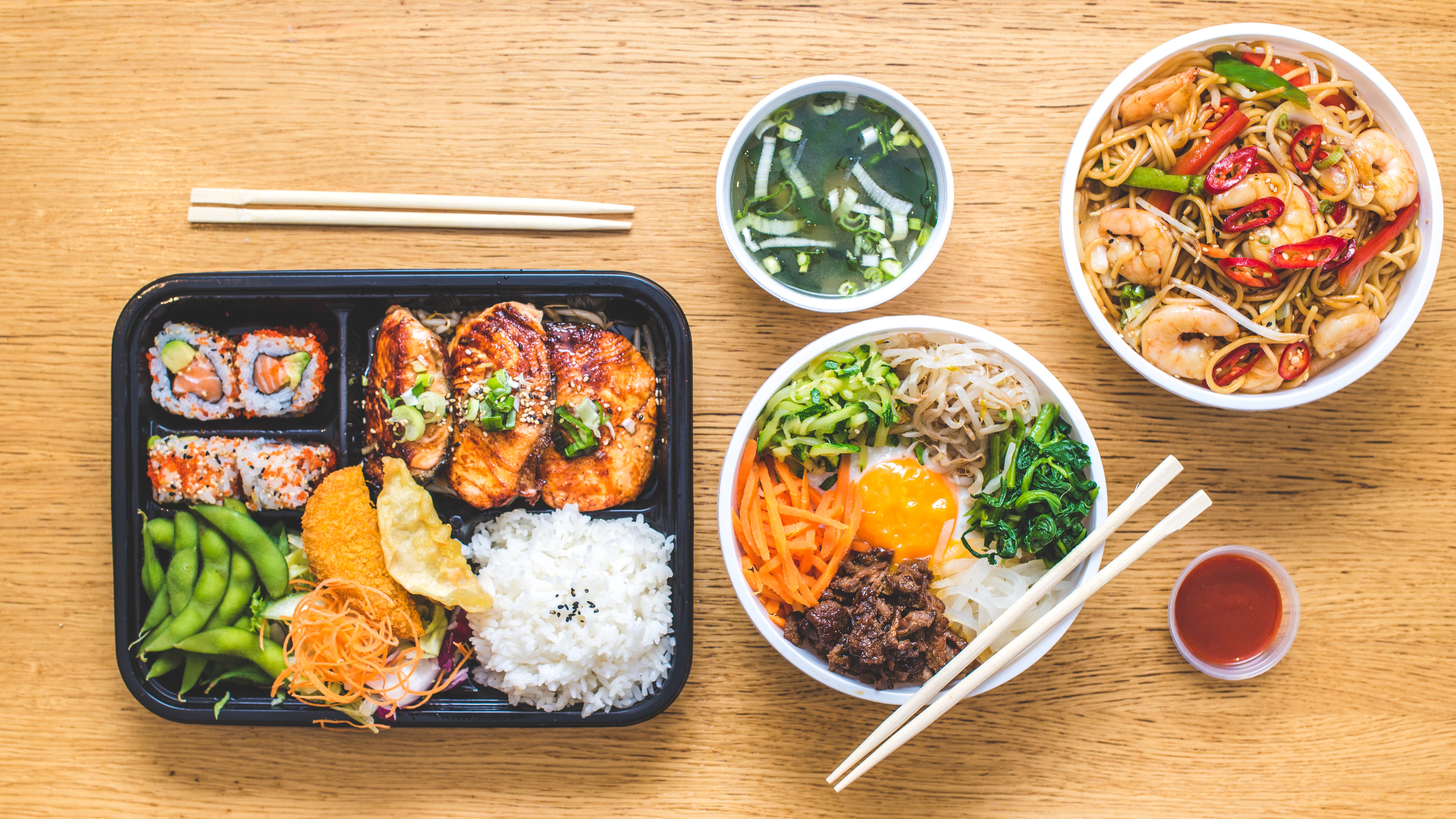 Oki Sushi & Noodle Bar delivery from Wimbledon Order with Deliveroo