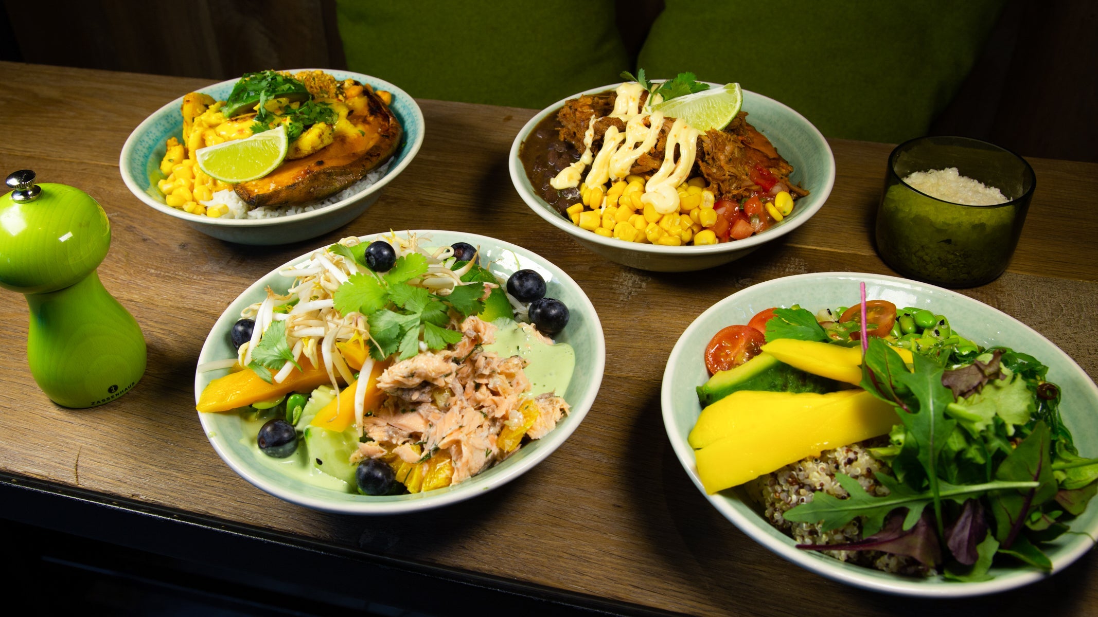 Bowls and Blenders geliefert aus Maxvorstadt Bestelle bei Deliveroo