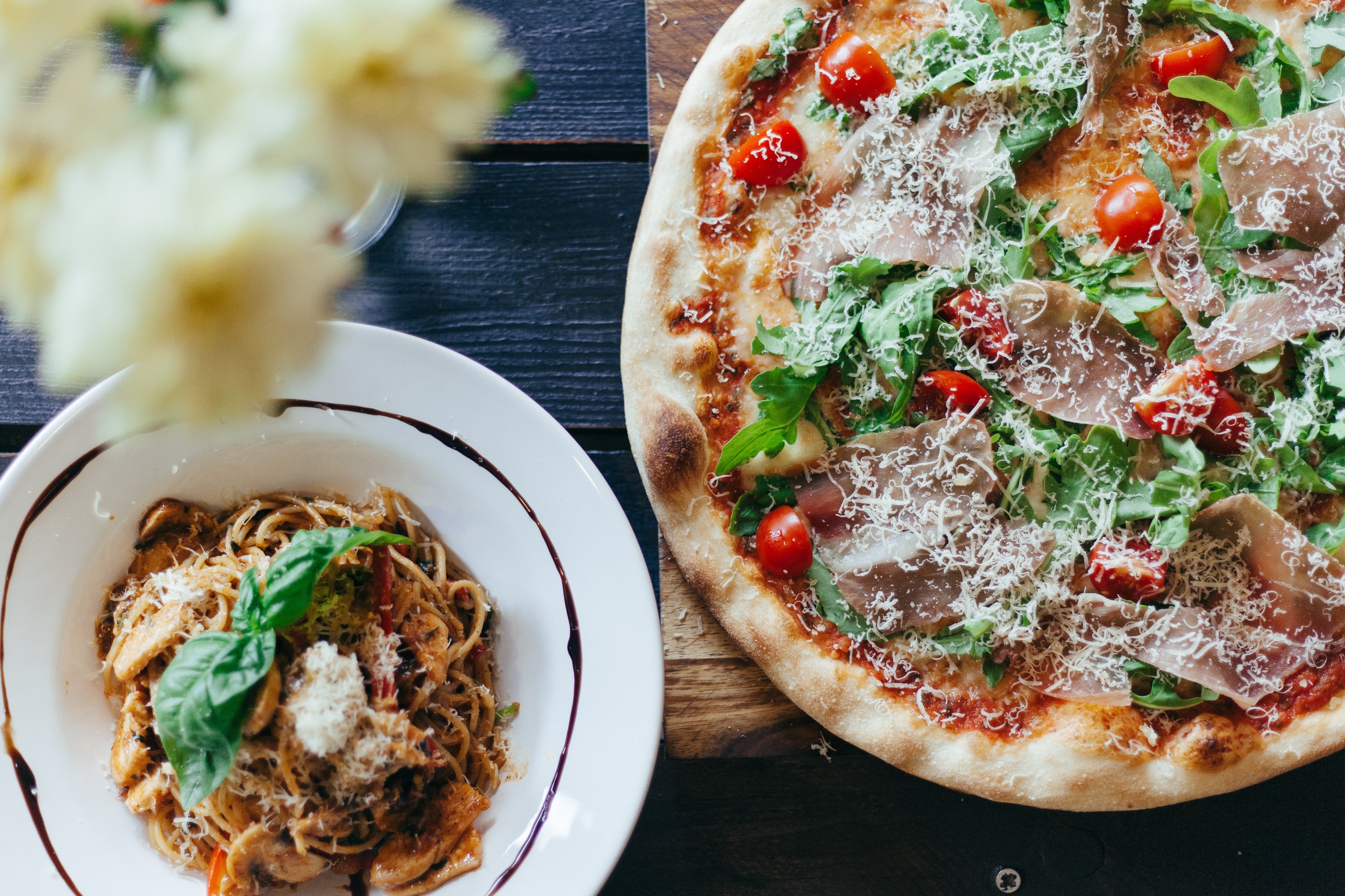 Pizzeria Toscana Köln geliefert aus Deutz Bestelle bei Deliveroo