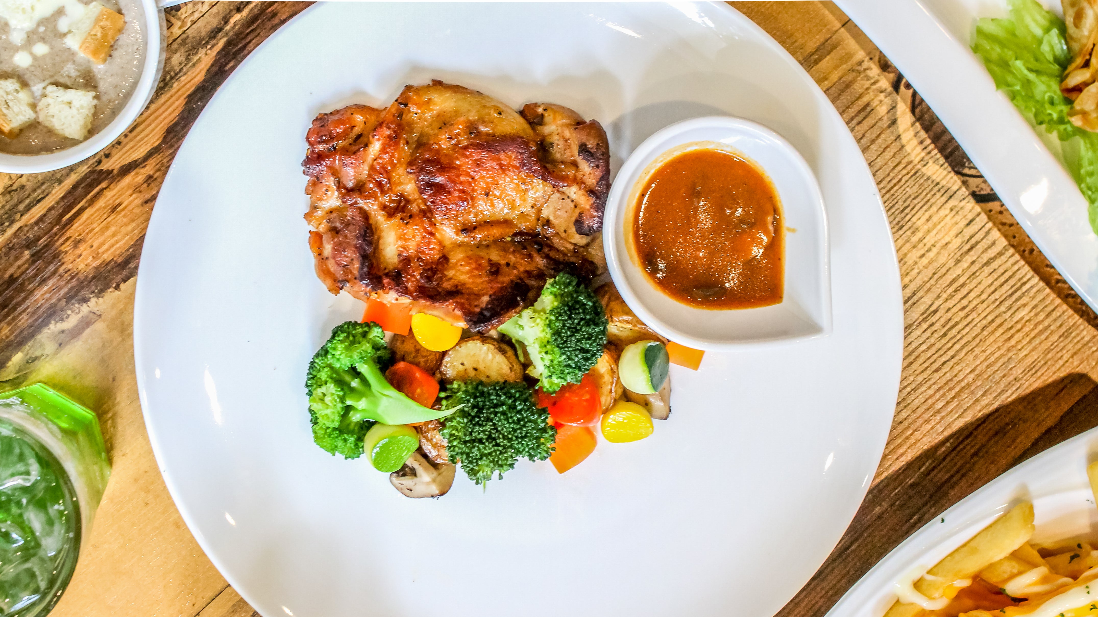 Fusion Spoon Botanic Garden delivery from Tanglin Order with Deliveroo