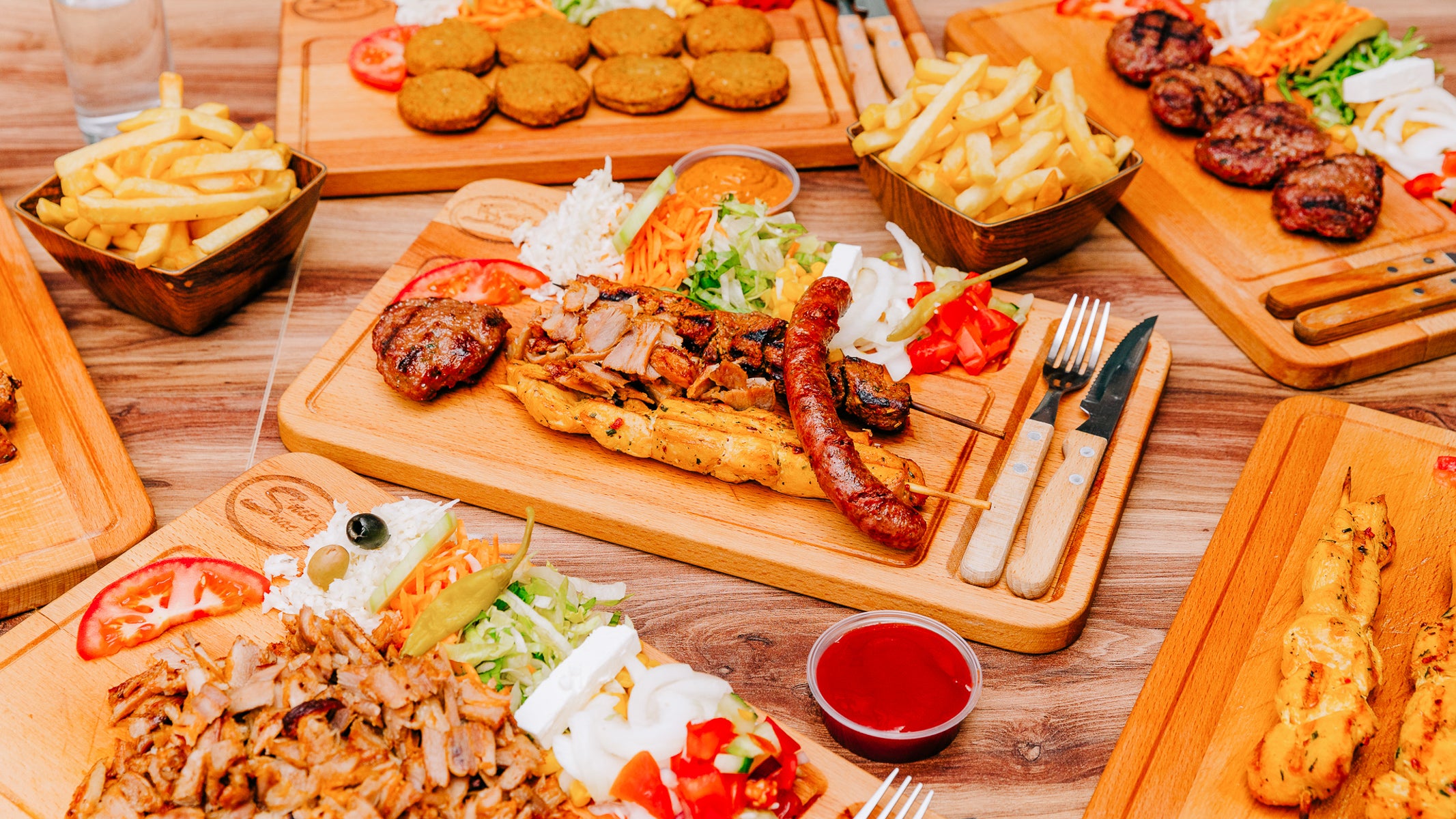 Bosphorus Kebab delivery from St Albans Order with Deliveroo