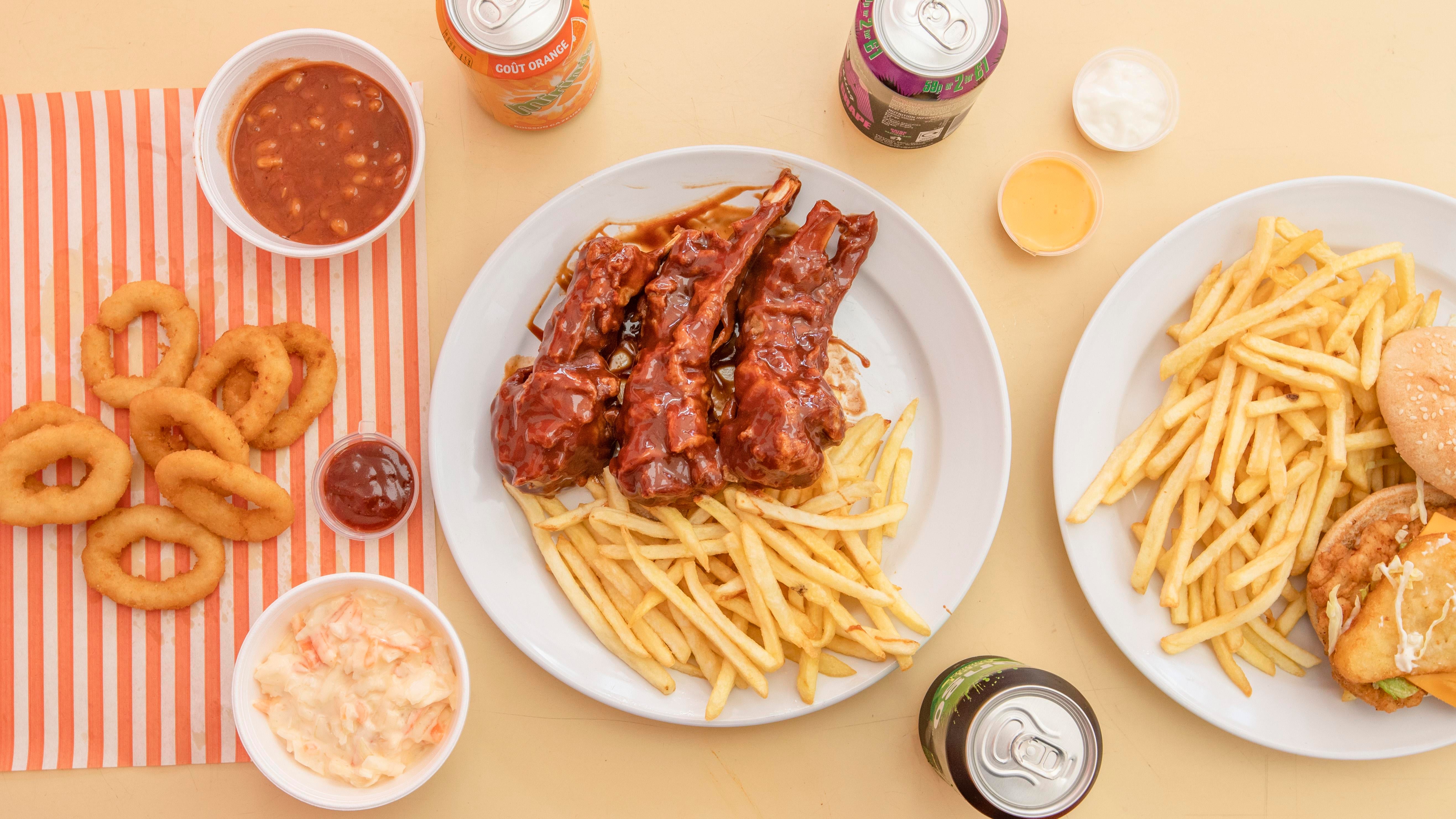 Hampton Fried Chicken delivery from Peckham Order with Deliveroo