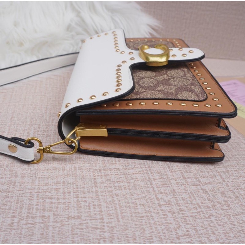 Coach Sling Import code 3684 (Free receipt) UK 25x15 Lazada Russia