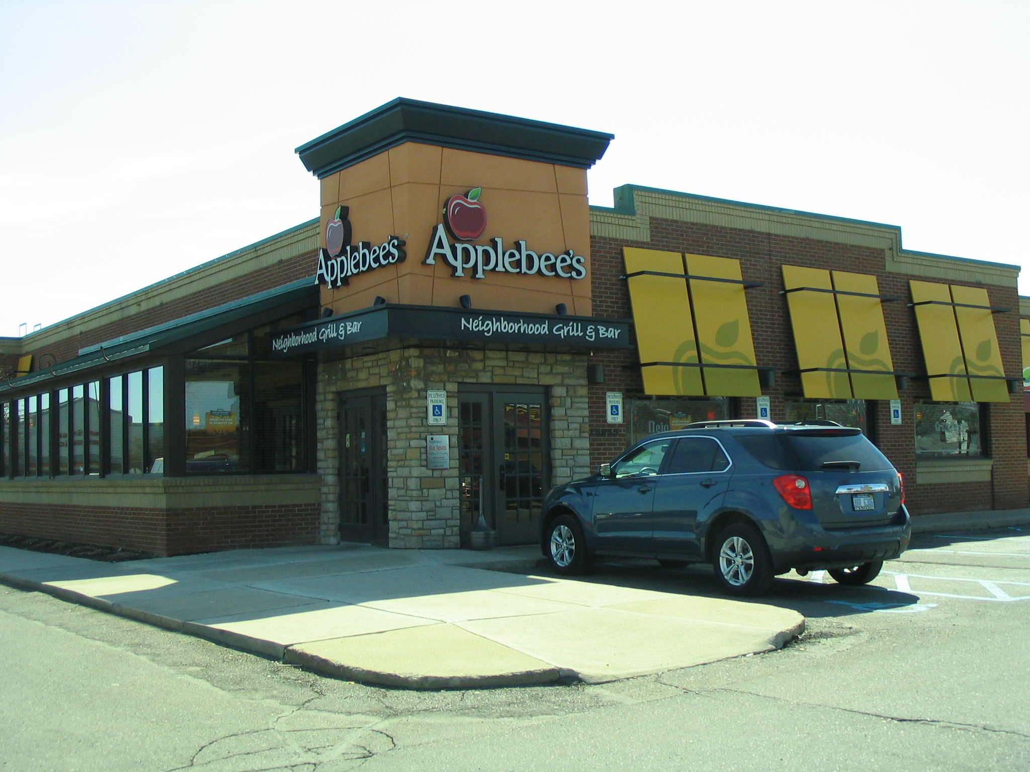 JUST SOLD Applebee's Ground Lease, 100 of Asking Price, 5.50 CAP