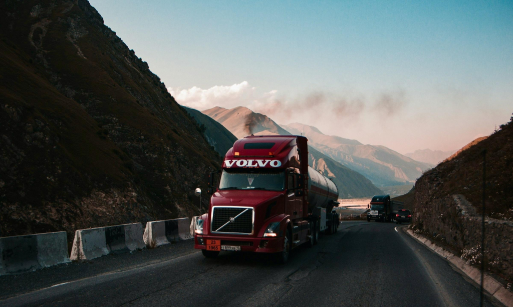 AB Volvo Reports Strong FourthQuarter Results Amid Global Trucking