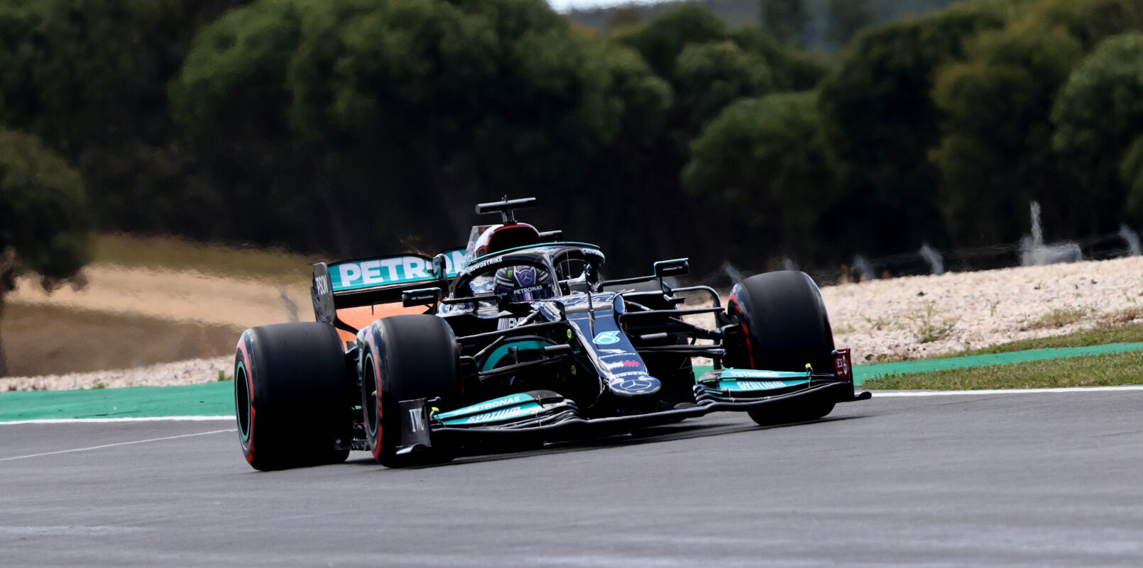 GP du Portugal EL2 Hamilton un dixième devant Verstappen