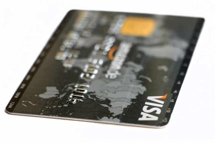 What are the differences between the Visa Electron Card and the Visa