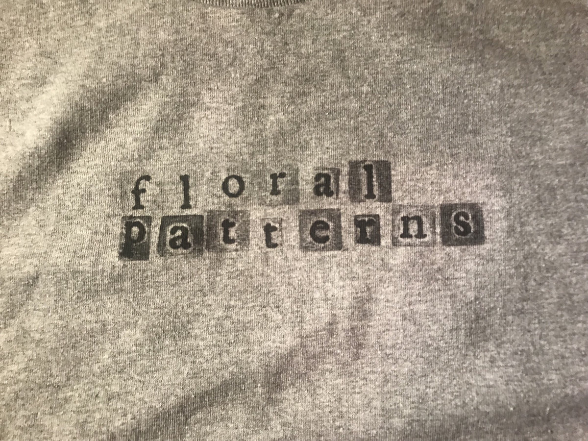 Stamp logo t shirt floral patterns.
