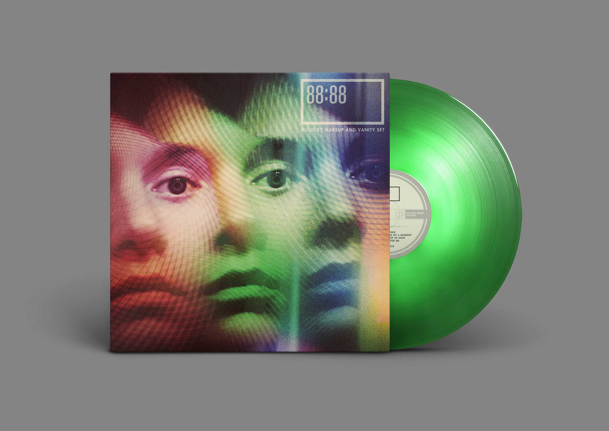 8888 Makeup and Vanity Set