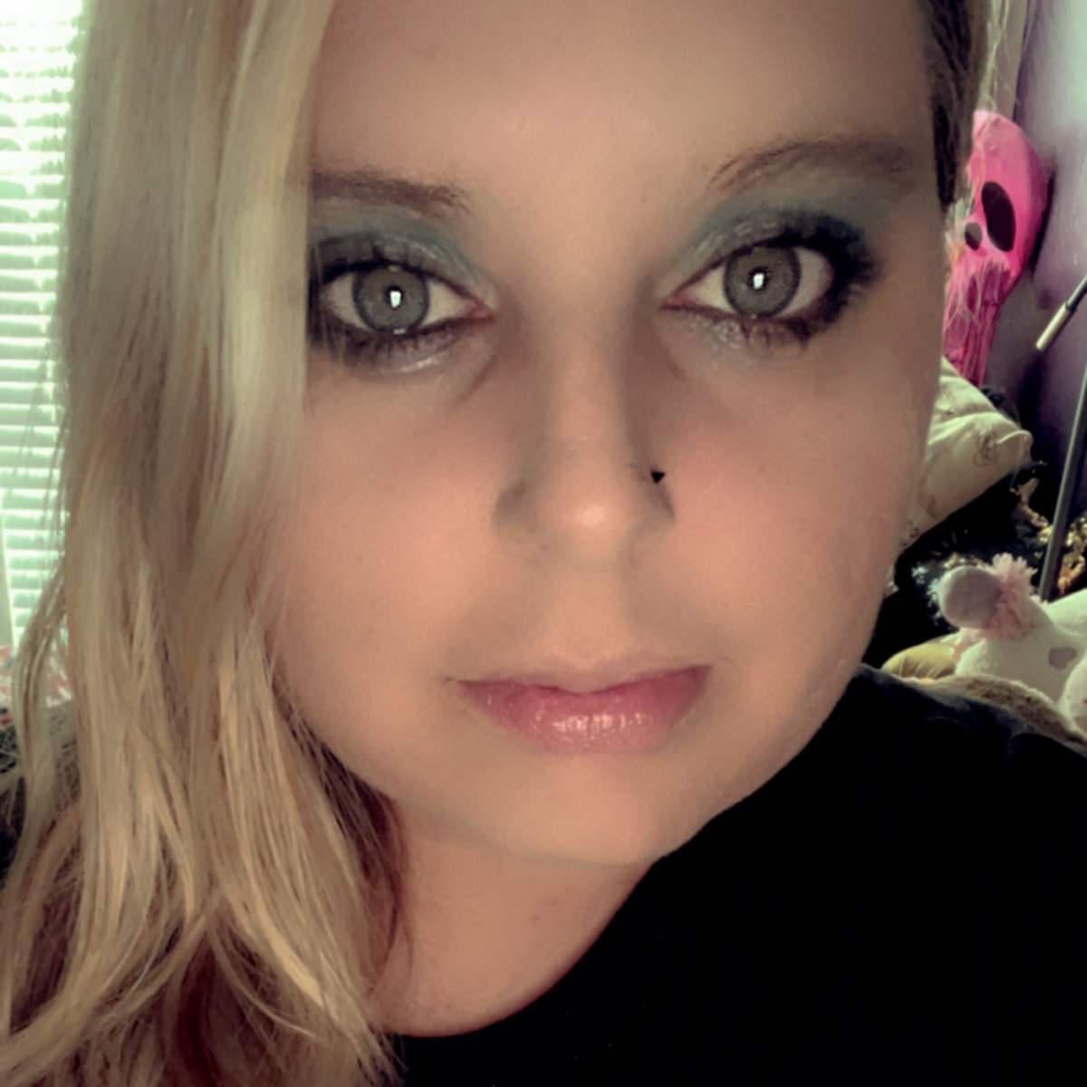 Trauma Queen SchizoBunnyPsycho