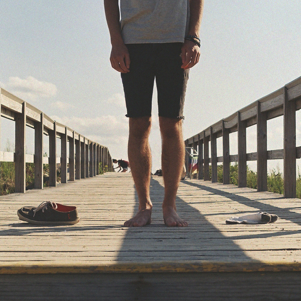 Take Off Your Shoes And Socks Style Guru Fashion, Glitz, Glamour