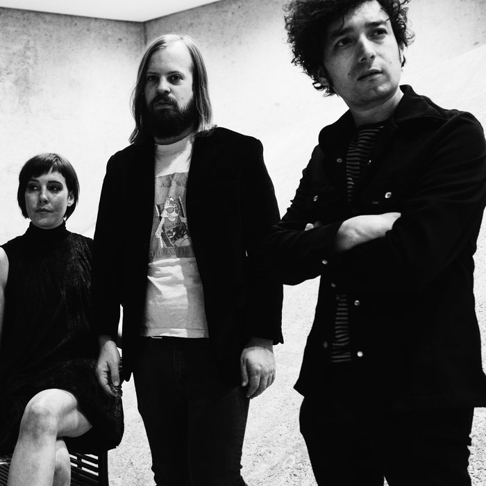 Who Do You Think You Are (UNRELEASED) Flower Graves