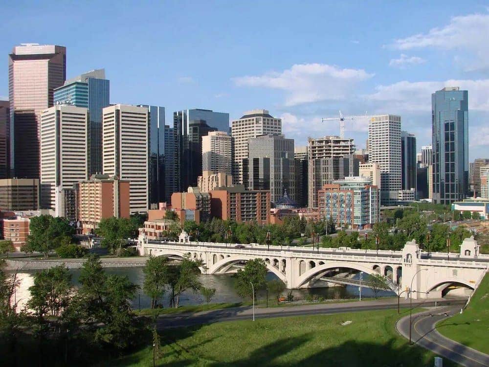 Pros and Cons of Moving to Calgary A Guide for