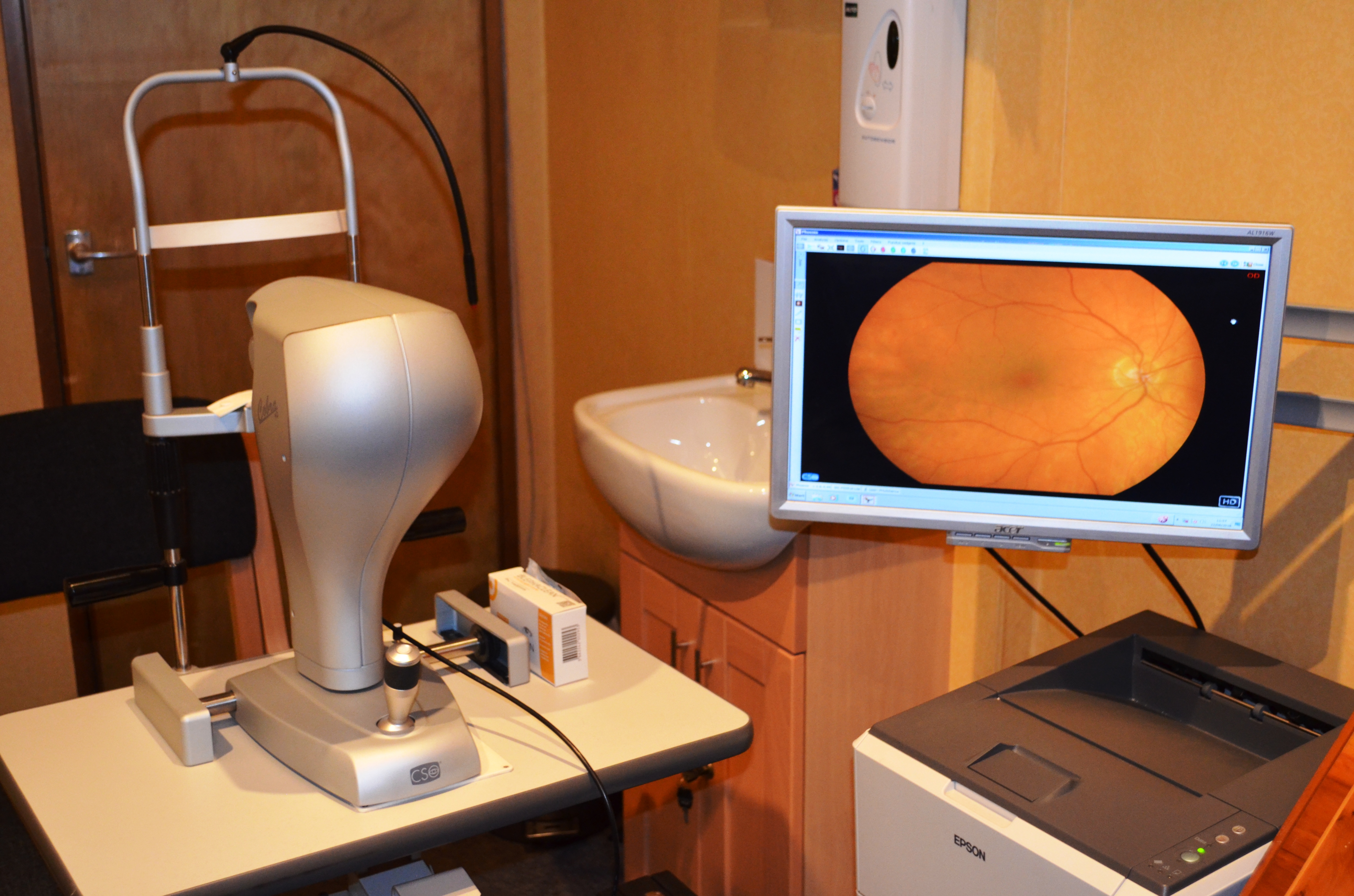 Community eye care service provides more than 9,000 appointments closer