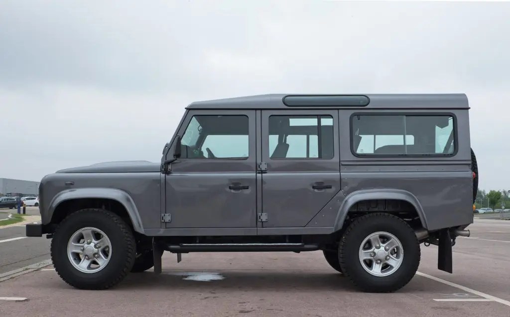 16 GoAnywhere Facts About Land Rover Fact City