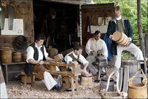 10 Facts about Colonial Life - Fact File