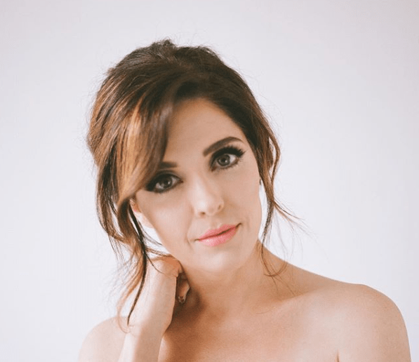 Jen Lilley Bio, Facts, Wiki, Net Worth, Affair, Husband, Age, Height, Family, Parents, Albums