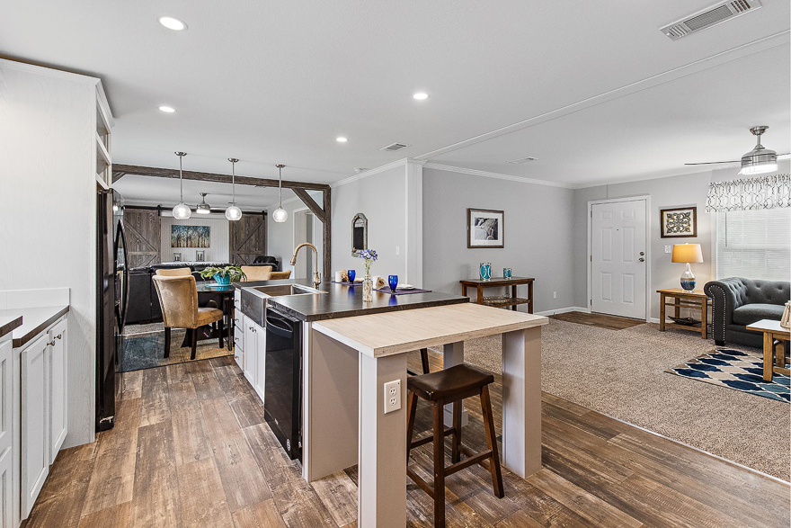 Hancock 28.0 X 60.0 1600 sqft Mobile Home Champion Homes Center