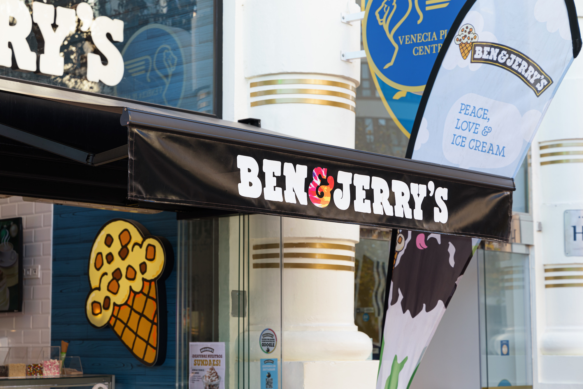 11 Ben & Jerry's Nutrition Facts of this Iconic Ice Cream Brand
