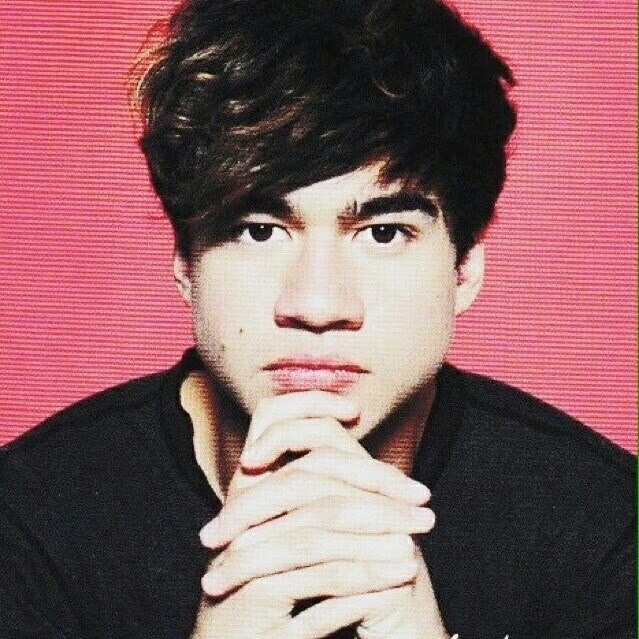 15 Facts About Calum Hood