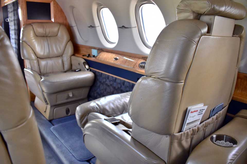 Hawker 800XP
