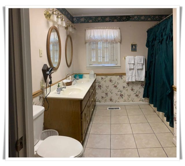 Managers Suite, Falcon Manor Bed & Breakfast, McMinnville, TN