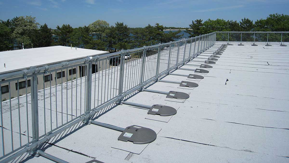 Rooftop Fall Protection Systems Flexible Lifeline Systems
