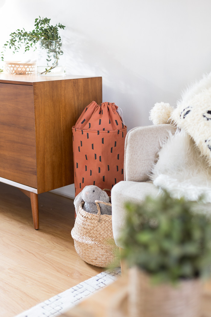 DIY Denim Bucket Toy Storage Bag with Drawstring Top Tutorial Fall