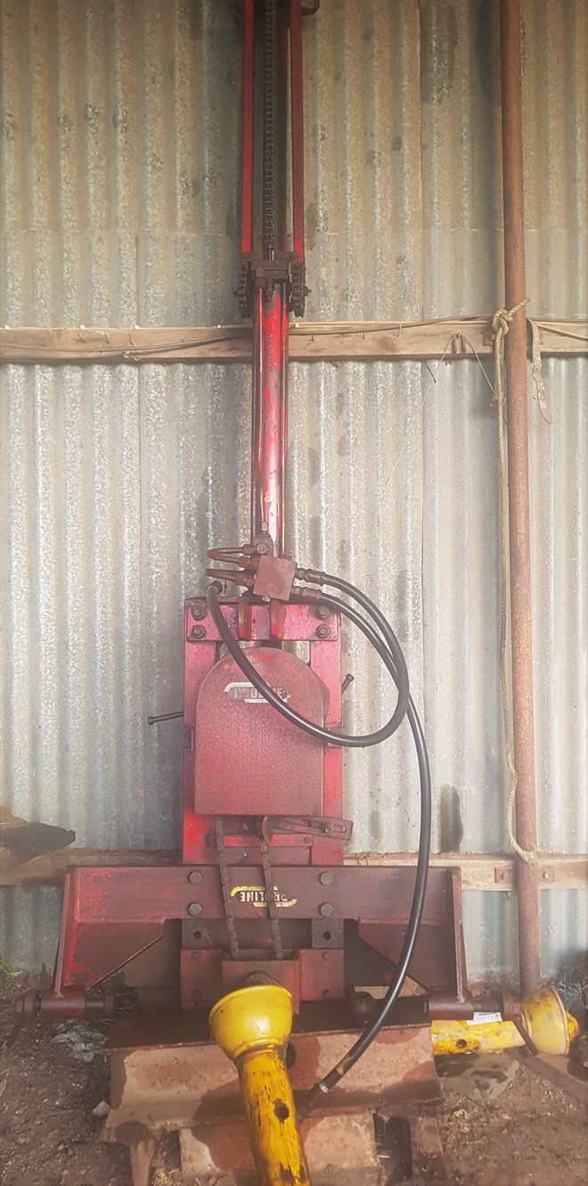 Proline Post Hole Digger Farm Tender