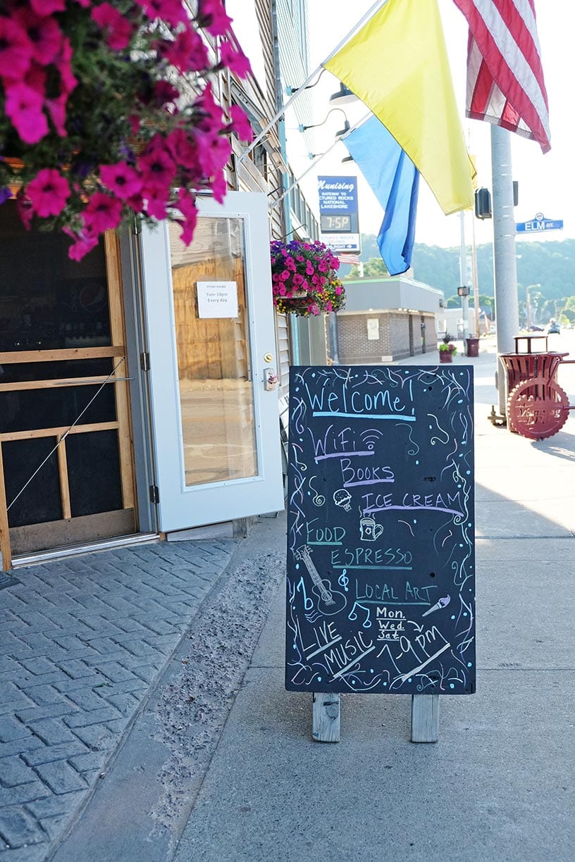 Falling Rock Cafe and Bookstore